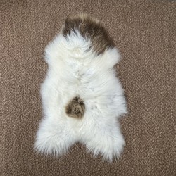 Natural Icelandic Sheepskin Rugs | Luxury Genuine Sheepskins