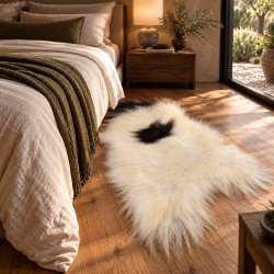 Ivory White Pure Sheepskin Vloerkleed | Natuurlijk Wit IJslands Schapenvacht Vloerkleed