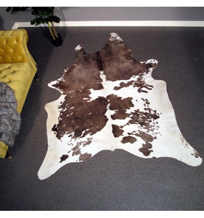 White Cowhide Rug, How Do I Get My Cowhide Rug To Lay Flat