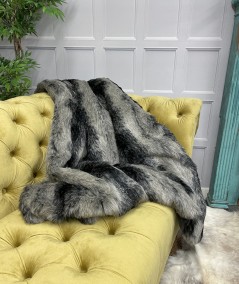 Black Wolf Faux Fur Blanket