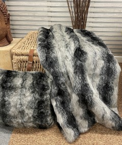 Black Wolf Faux Fur Blanket