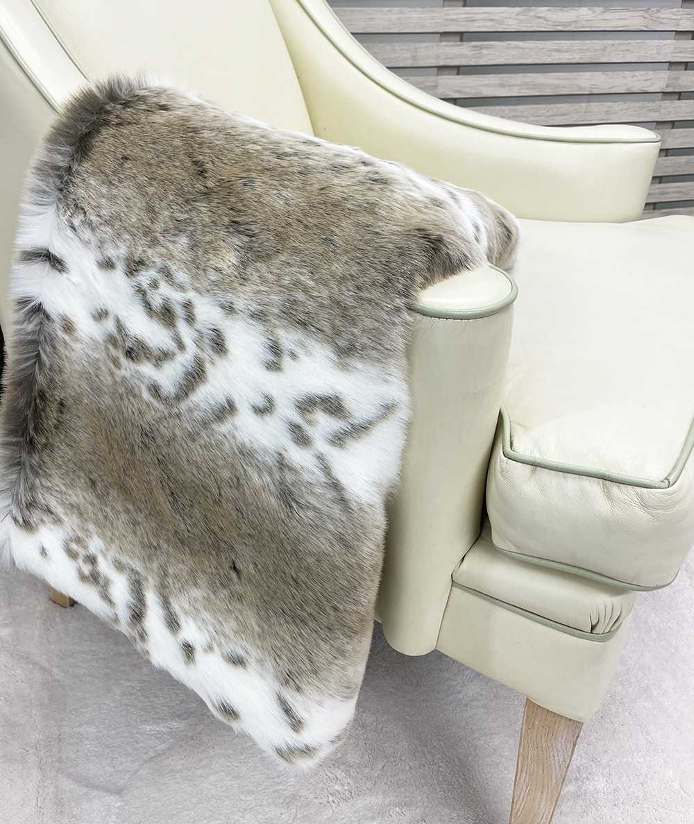 Beige Lynx Faux Fur Bed Runner Beige Lynx Faux Fur Bed Runner