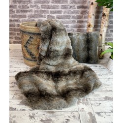 Testen van Grijze Wolf Kunstbont Plaid