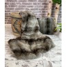 Testen van Grijze Wolf Kunstbont Plaid