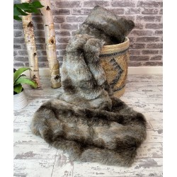 Testen van Grijze Wolf Kunstbont Plaid