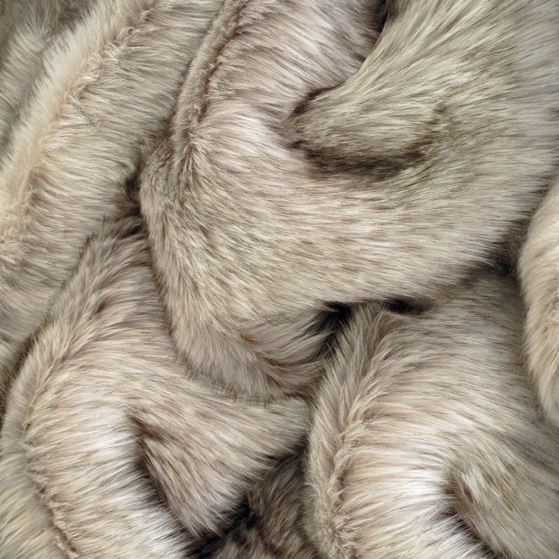 Beige Kunstfell-Decke | Große Kunstfell-Decke | Tundra-Wolf-Fell-Decke
