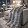 Coperte in finta pelliccia a righe | Copriletti in pelliccia grigia | Coperte a righe