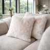 Housses de Coussin Beige | Coussins en Fausse Fourrure Beige | Coussins Richmond Amande