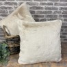 Beige Kussenhoezen | Beige Imitatiebont Kussens | Richmond Amandel Kussens