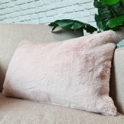 Richmond Pink Rechteckiges Fellkissen | Rechteckige Kunstfellkissen |