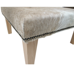 Sgabello Quadrato in Pelle di Mucca | Sgabello Quadrato Beige e Bianco