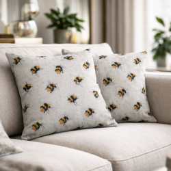 Kleine Bij Sierkussens | Bijenprint Kussens | Hommel Kussens
