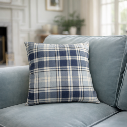 Highland Check Denim Kussens | Blauwe Geruite Kussens | Tartan Kussen