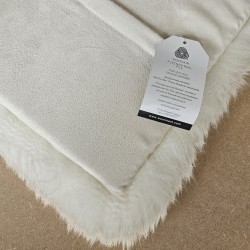 Coussins de siège carrés en peau de mouton véritable à poils longs 40 cm, paire de coussins de chaise ivoire