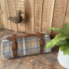 Coperta da viaggio imbottita portatile con manico per il trasporto Tartan grigio