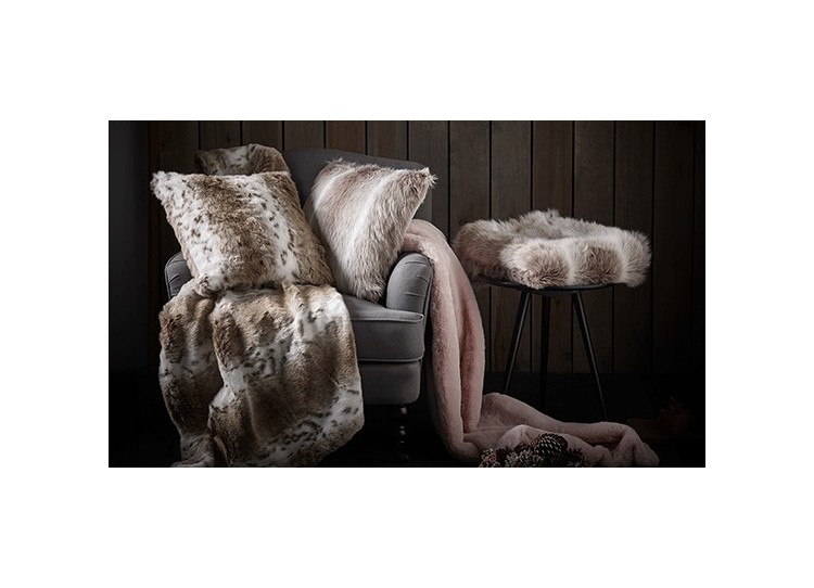 Faux Fur Throws & Cushion Covers Faux Fur Throws & Cushion Covers